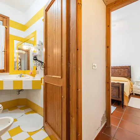 Holiday home Casa Leo Calasetta