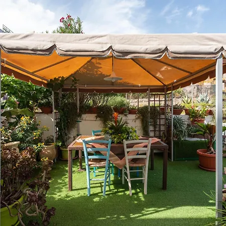 Casa Leo كالاسيتا
